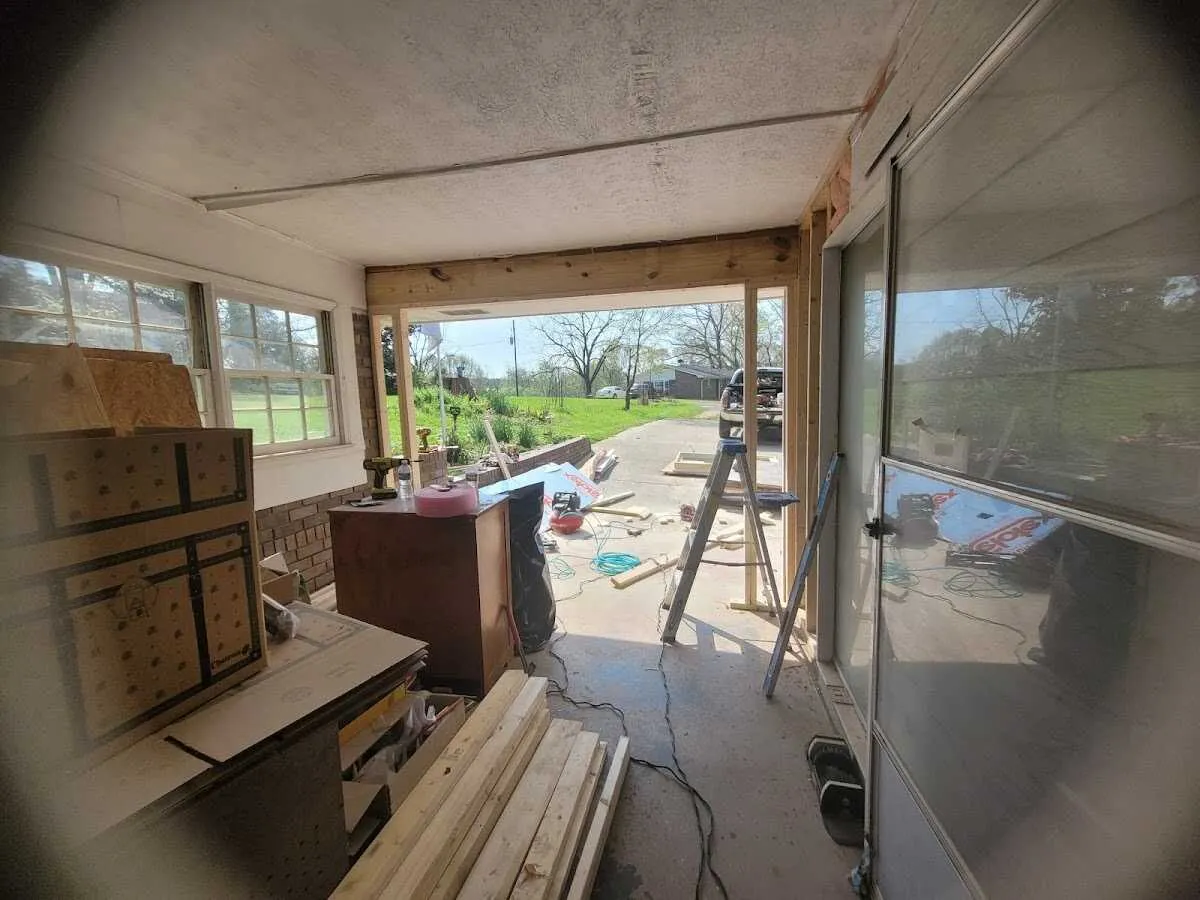 Air movers and dehumidifier for Drying & Dehumidification in Meadowbrook